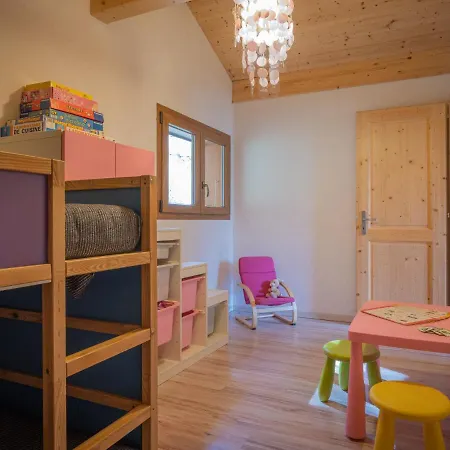 L'ambigu By Interhome Dağ evi